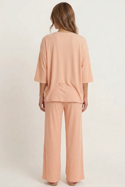 Women’s Oversized Ribbed Two-Piece Loungewear Set in Peach