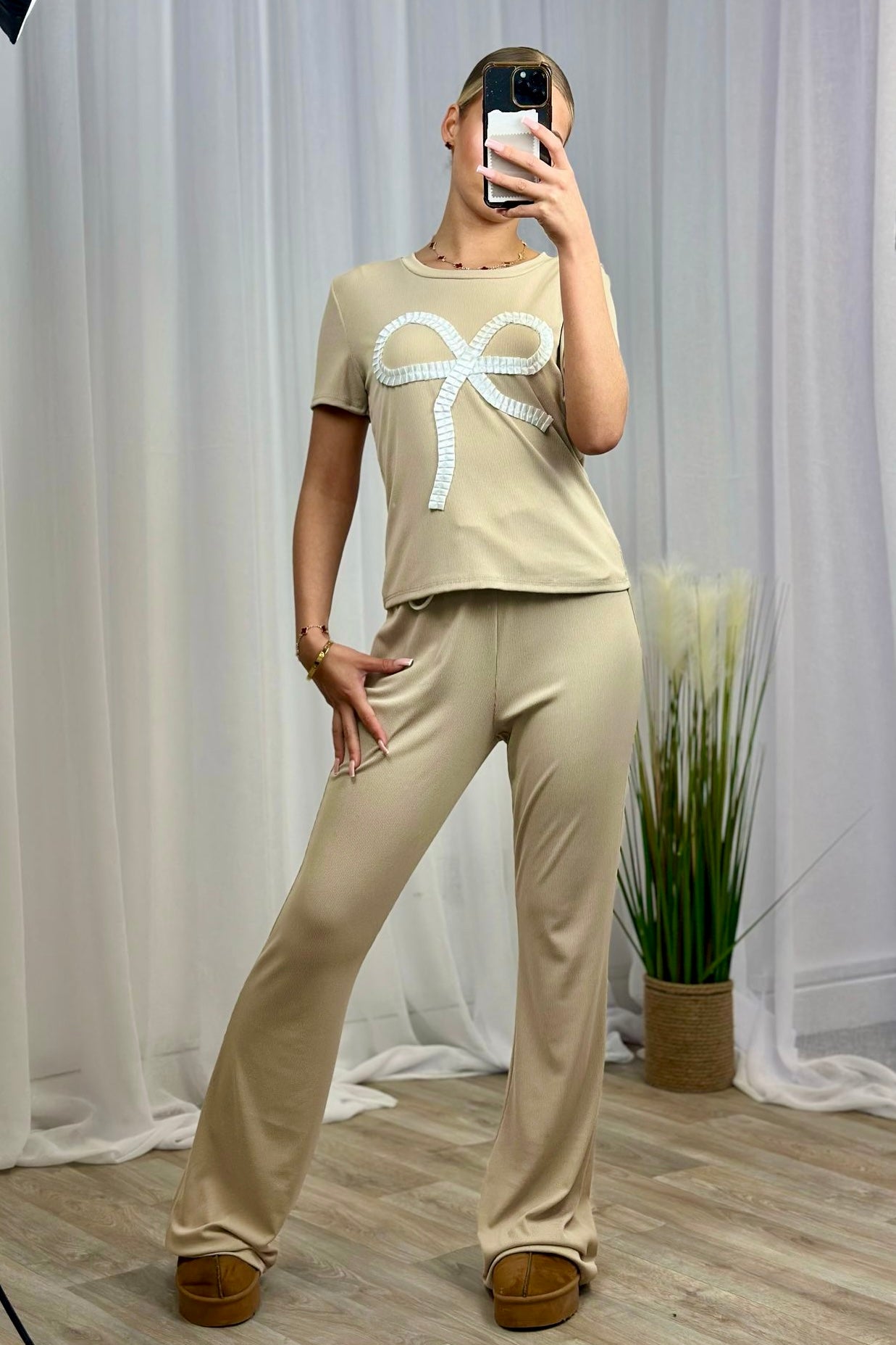 Beige Bow Lounge Set