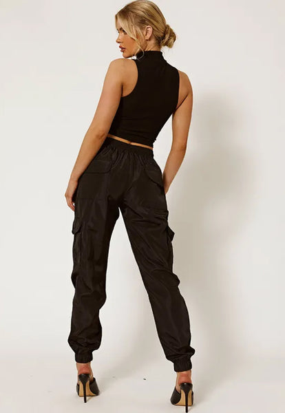 LIGHTWEIGHT SHELL CARGO JOGGERS TROUSERS - BLACK